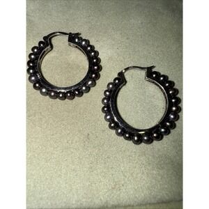 Vintage Sterling Silver 925 Black Fresh Water‎ Pearl Hoop Earrings 1.25inOLA0051
